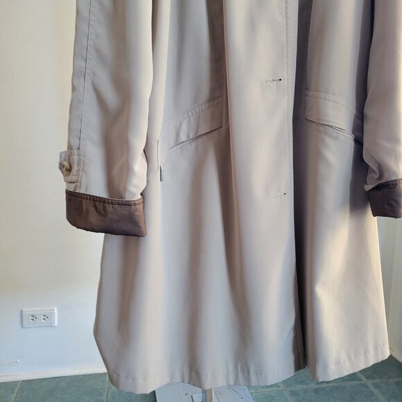 Gallery Woman Long- Hooded Light Beige Overcoat w/Removable Hood Liner (2X) - Picture 7 of 14